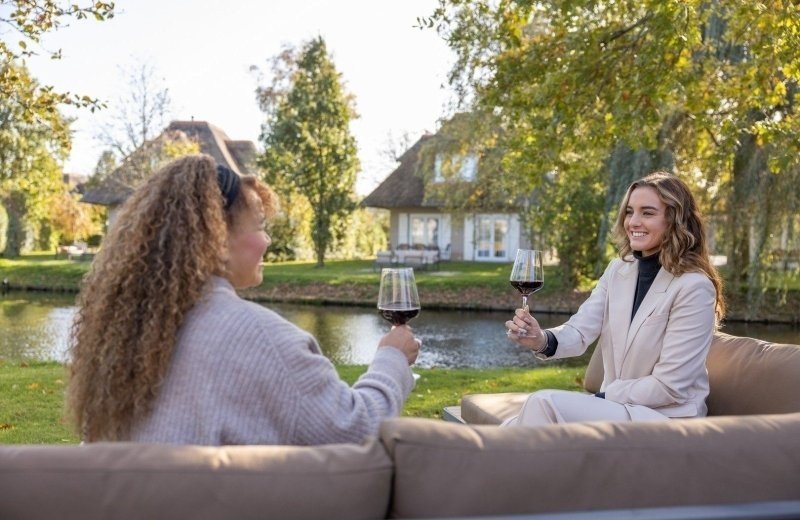 Drankje doen bij vakantiehuis in hellevoetsluis