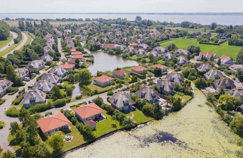 Vakantiepark zeeland bovenaanzicht